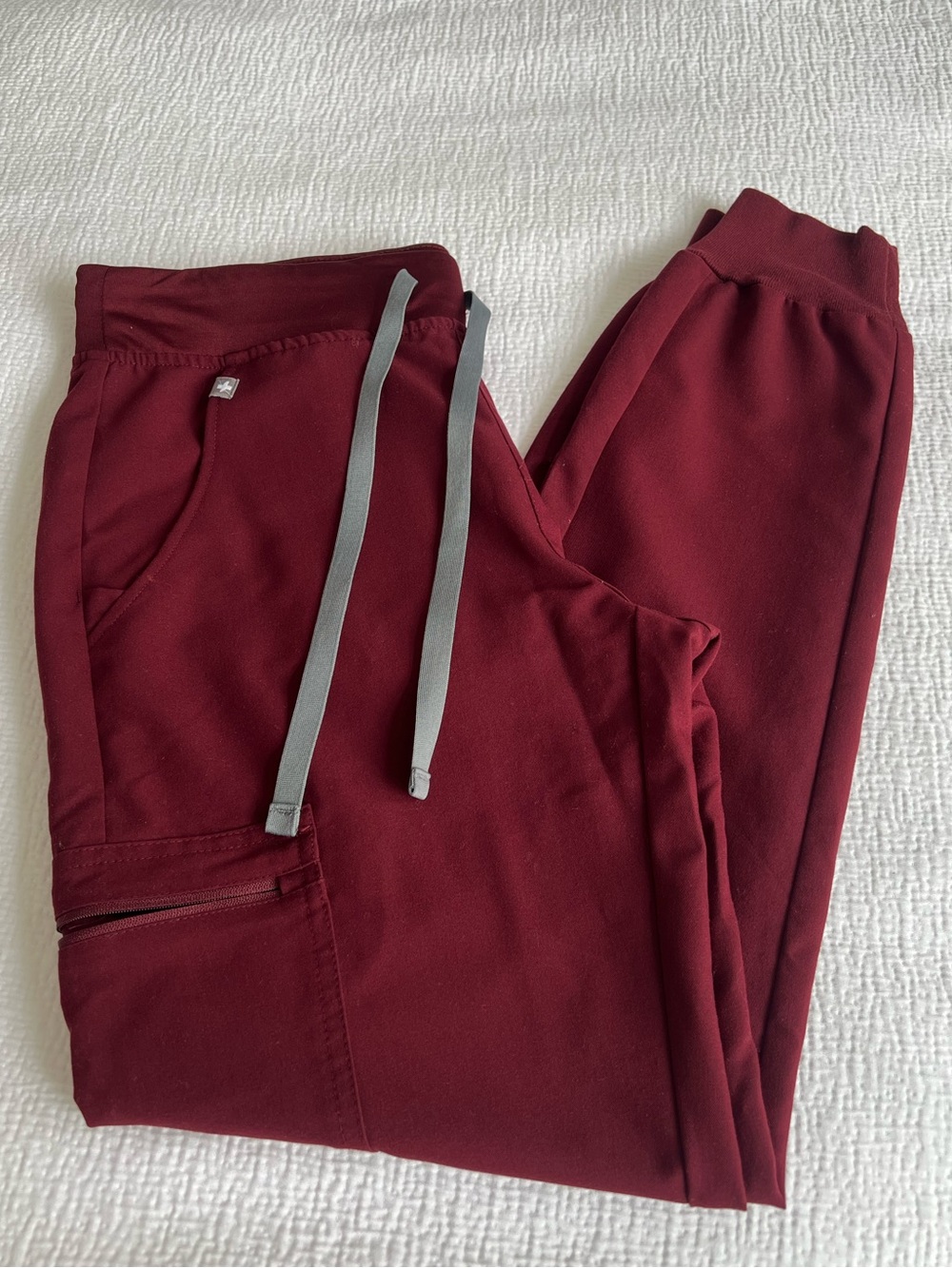 FIGS Zamora Jogger Scrub Pants Burgundy Size S